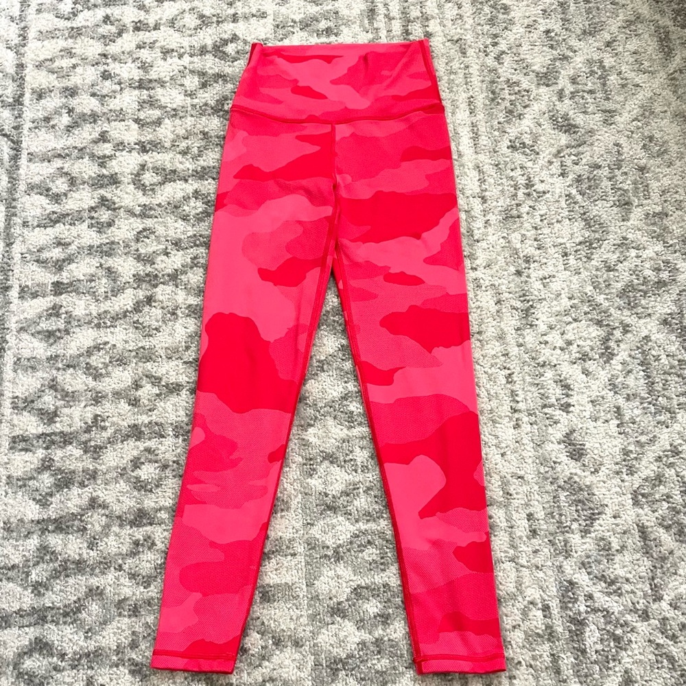 Offline by Aerie High-Waisted 7/8‎ Length Chilly Red Leggings women’s Size Small